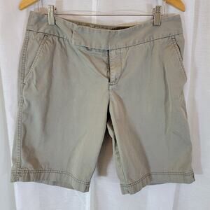 Womens Khaki Beige Chino Shorts Sz 10 Vashon Fit 100% Cotton Casual Eddie Bauer